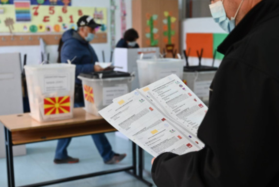 Saat 13:00 itibariyle seçime katılım % 20,71
