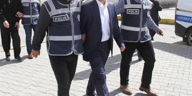 Yunanistan’a kaçarken yakalanan FETÖ hükümlüsü tutuklandı