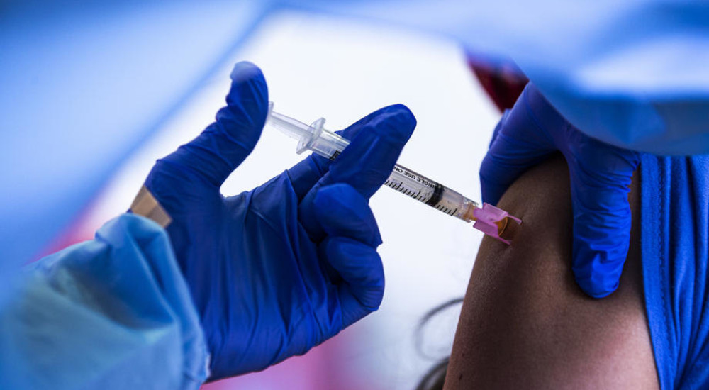 K. Makedonya’da son 2 günde 9 bin 9 vatandaş aşı oldu