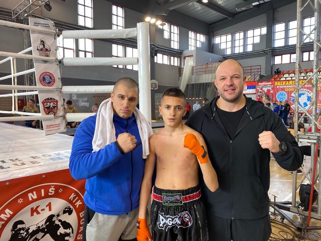 Genç kickboksör Türker Niş’te birinci yeri aldı