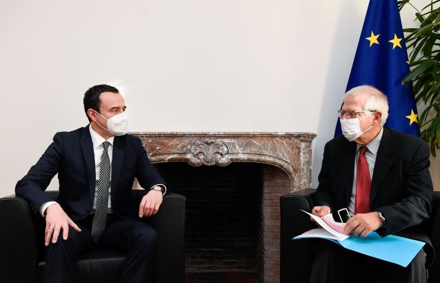 Kosova Başbakanı Kurti, Brüksel’de Borell ile bir araya geldi
