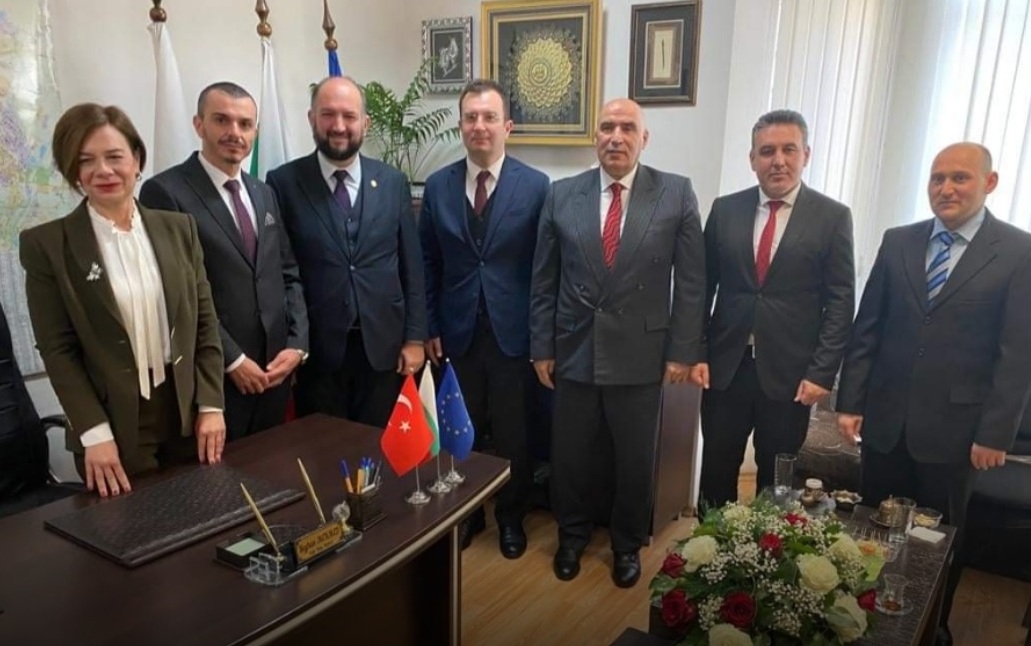 Türkiye Büyükelçisi Sekizkök, Sofya Bölge Müftülüğünü ziyaret etti