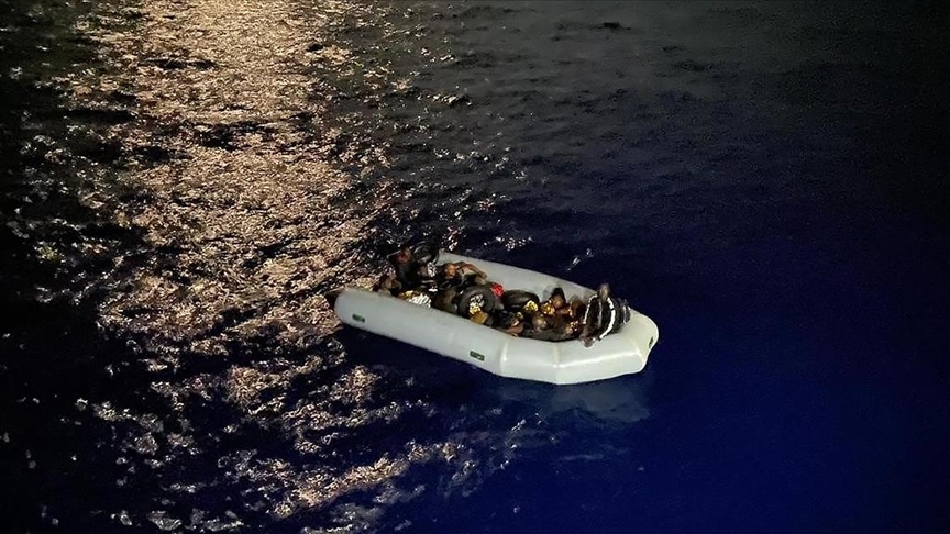 Yunanistan’ın yasa dışı göçmen politikasının garantörü AB