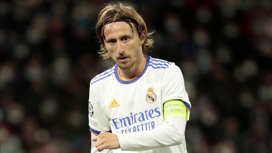 Hırvat futbolcu Luka Modric koronavirüse yakalandı