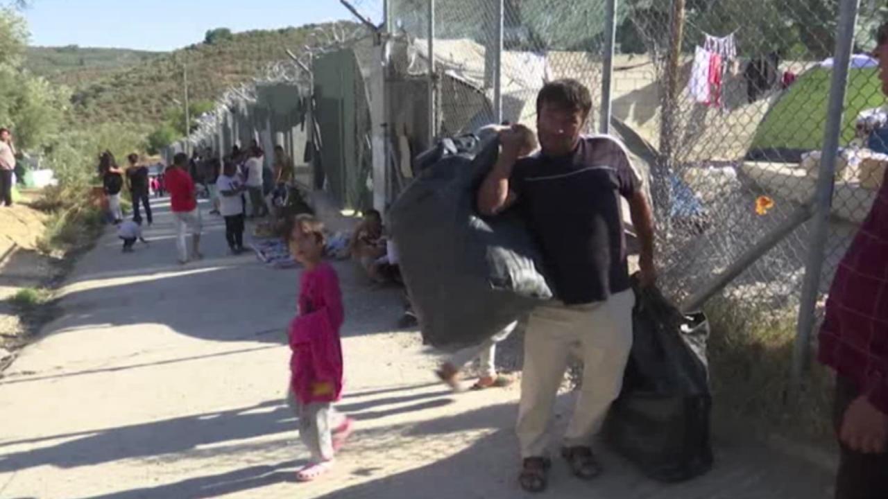 Yunanistan’da sığınmacı kampları hapishane gibi