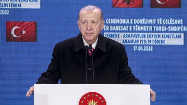Cumhurbaşkanı Erdoğan: Deprem konutlarının açılışıyla Türkiye-Arnavutluk dostluğunu taçlandırıyoruz