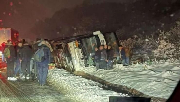 Kosovalı gurbetçileri taşıyan otobüs Sırbistan’da kaza yaptı