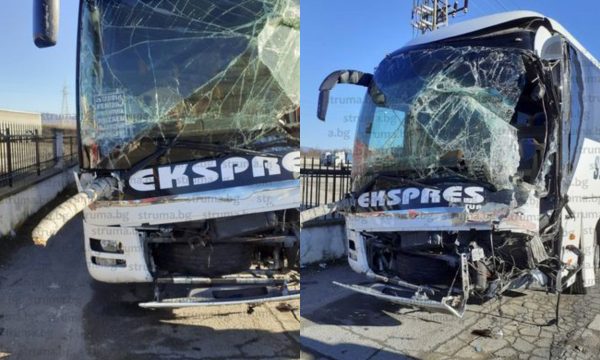 Kosovalı yolcuları taşıyan otobüs Bulgaristan’da kaza yaptı