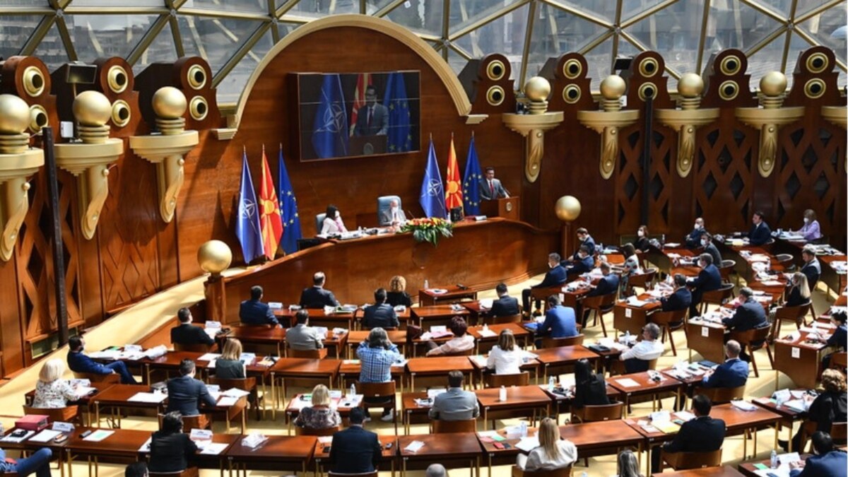 Kuzey Makedonya’da yeni hükümet kuruldu