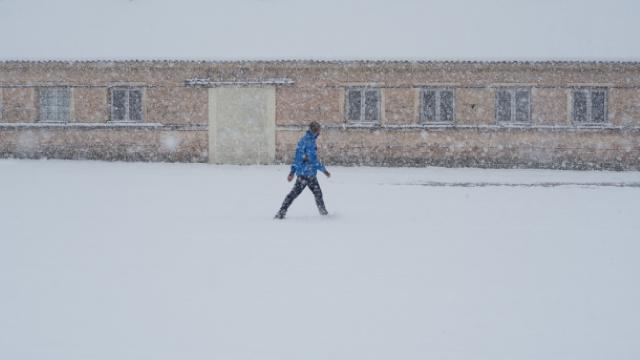 Yunanistan’da yoğun kar yağışı etkili oluyor