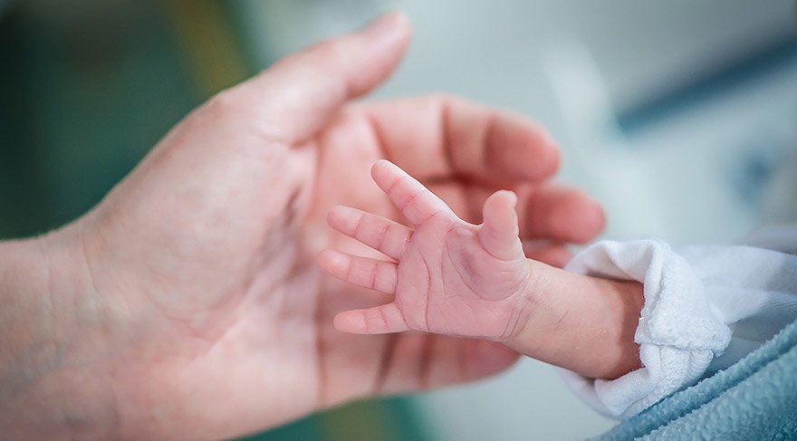 Kırcaali hastanesinde dünyaya gelen 2022 yılının ilk bebeği erkek