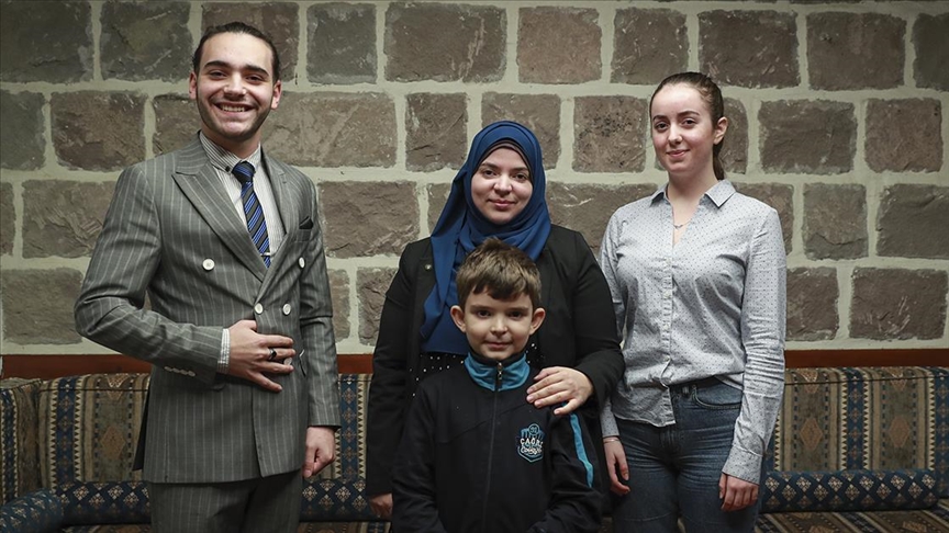 Arnavut öğrenciler, Cumhurbaşkanı Erdoğan’ın ülkelerine yapacağı ziyareti değerlendirdi