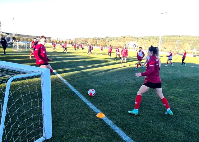 Türkiye Kadın Milli Takımı, Sırbistan maçı hazırlıklarına devam ediyor