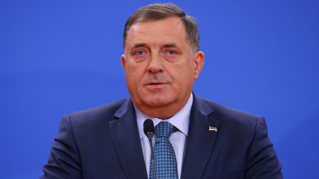 Sırp lider Dodik’ten olası yaptırımlara karşı Bosna’nın ilerlemesine engel olma tehdidi