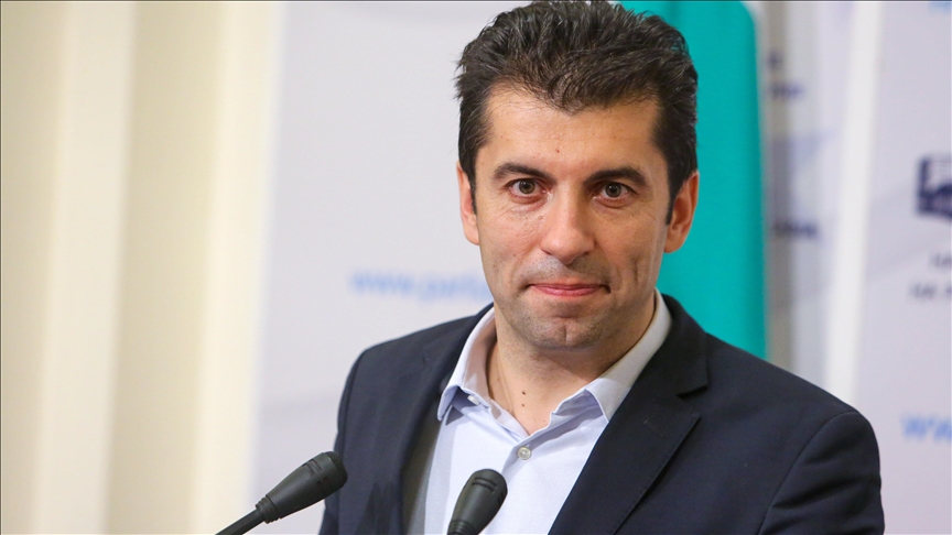 Bulgaristan Başbakanı Petkov, Savunma Bakanı Yanev’in istifasını istedi