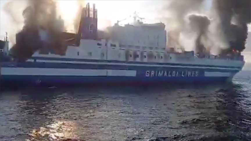 Yunanistan’da yangın çıkan feribottaki bir Türk vatandaşı kayıp