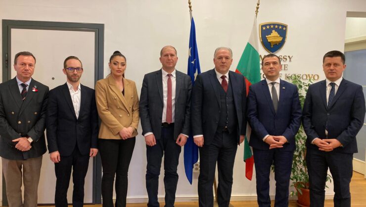 Kosova Bölgesel Kalkınma Bakanı Damka, Sofya’daki Kosova Büyükelçiliği’ni ziyaret etti