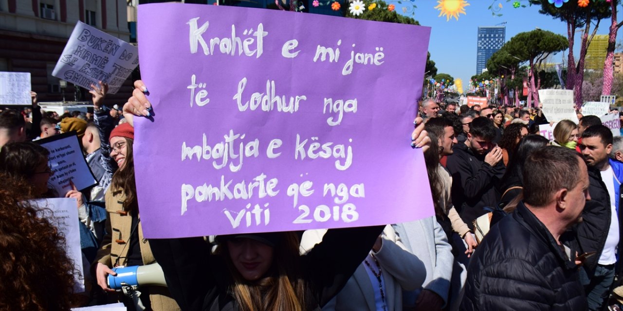 Arnavutluk’ta akaryakıt ve gıda fiyatlarındaki artış protesto edildi
