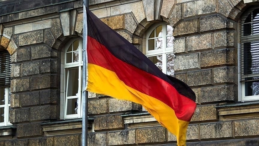 Münih’te Müslüman öğrenci başörtülü olduğu için sınavdan çıkarılmak istendi