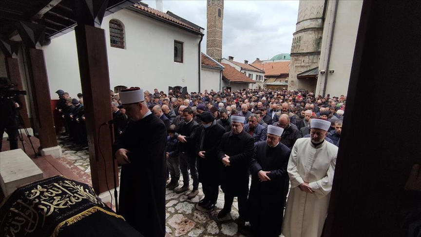 Bosna Hersekli ilim adamı Fikret Karcic, son yolculuğuna uğurlandı