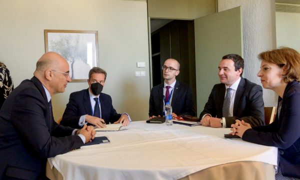 Kosova Başbakanı Kurti: Yunanistan bölgesel lider