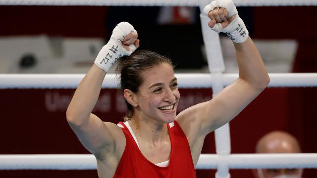Türk boksörler Sırbistan’da iki altın madalya kazandı