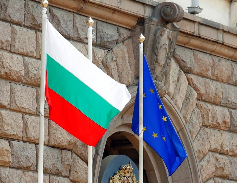 Bulgaristan Başbakanı Petkov, AB Komiseri Oliver Varhelyi ile bir araya geldi