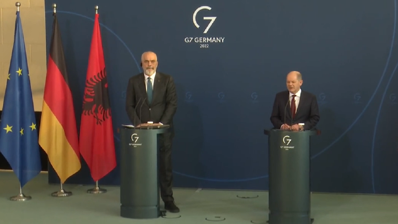 Almanya, Arnavutluk ve Kuzey Makedonya ile AB üyelik müzakerelerinin başlamasından yana