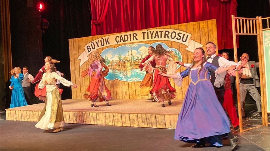 Bulgaristan’da Türk tiyatrosunun 70. kuruluş yılı ‘Akide Şekeri’ oyunuyla kutlandı