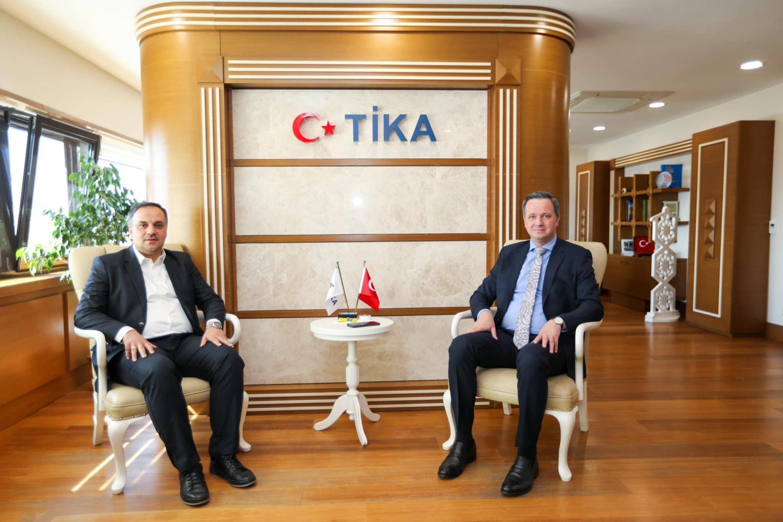 Ensar Derneği yöneticileri Türkiye’de temaslarda bulundu
