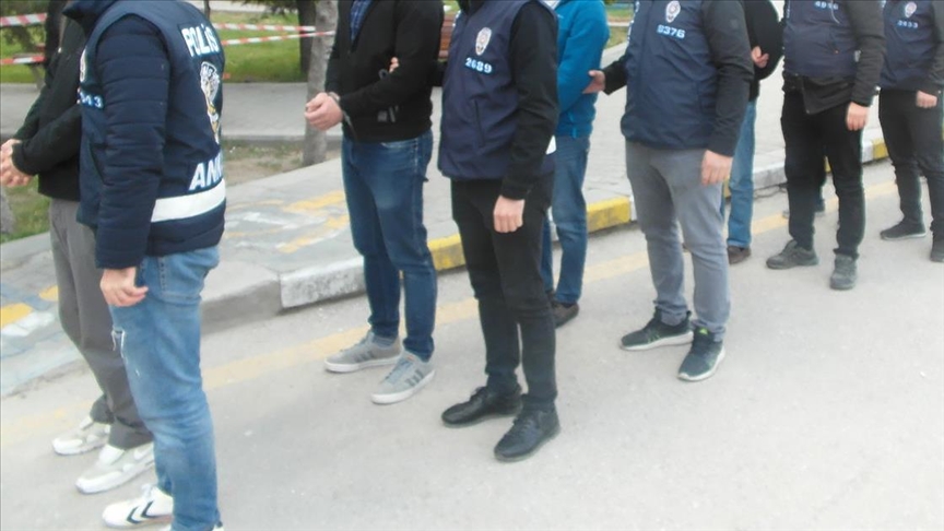 Yasa dışı yollardan Yunanistan’a geçmeye çalışan 25 FETÖ, 2 PKK/KCK mensubu yakalandı