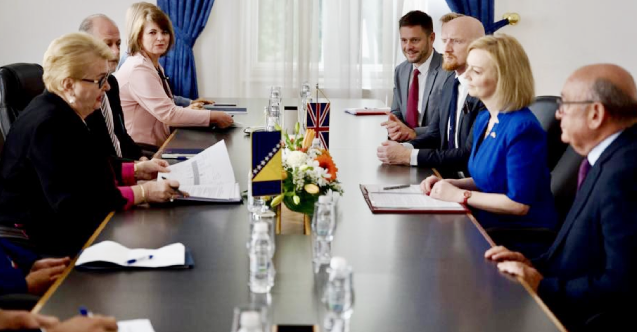 İngiltere Dışişleri Bakanı Truss’tan Bosna Hersek’te barışı koruma mesajı
