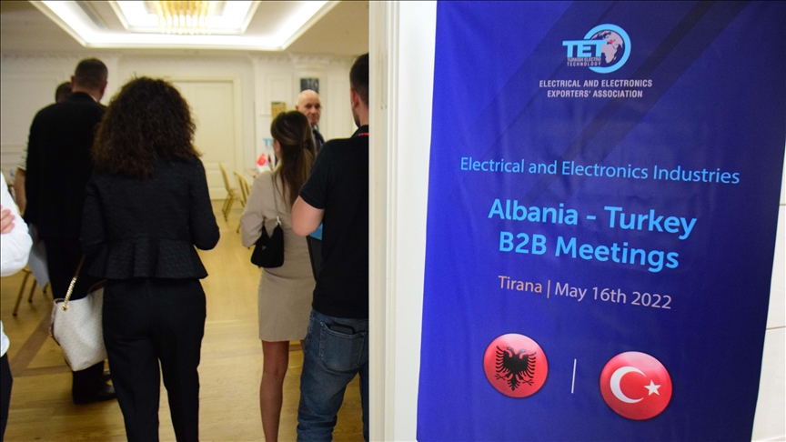 Türk ve Arnavut elektrik-elektronik sektörü şirketleri, Tiran’da bir araya geldi