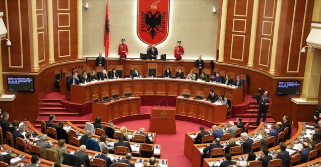 Arnavutluk’un yeni cumhurbaşkanının Cumartesi günü seçilmesi bekleniyor