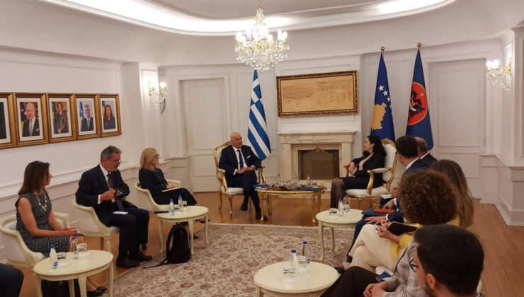 Kosova Cumhurbaşkanı Osmani, Yunanistan Dışişleri Bakanı Dendias’ı kabul etti
