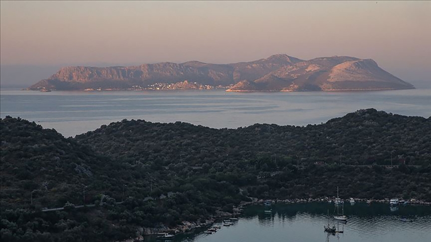 5 soruda Yunanistan’ın Doğu Ege adalarını silahlandırması