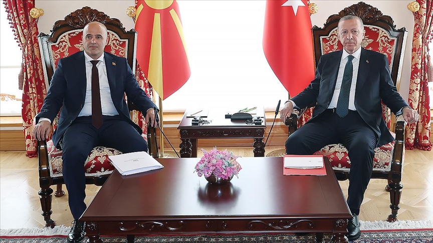 Türkiye Cumhurbaşkanı Erdoğan, Başbakan Kovaçevski’yi kabul etti