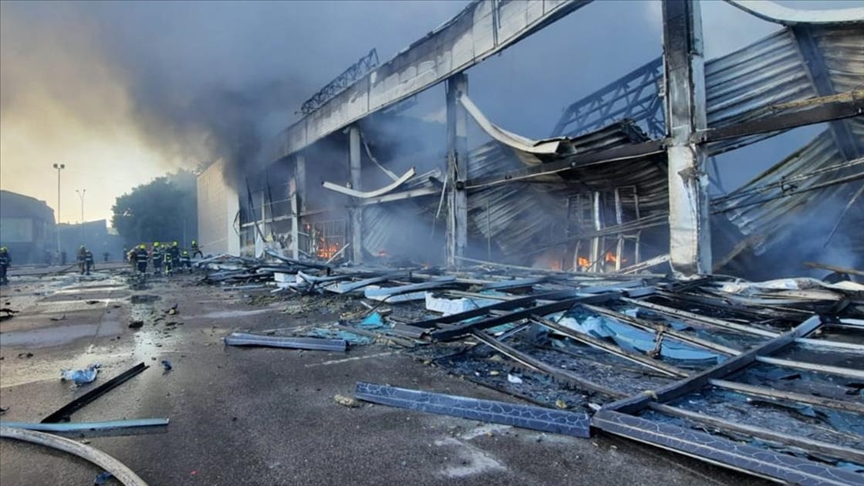 AB, Rusya’nın Ukrayna’da alışveriş merkezine yönelik saldırısını kınadı