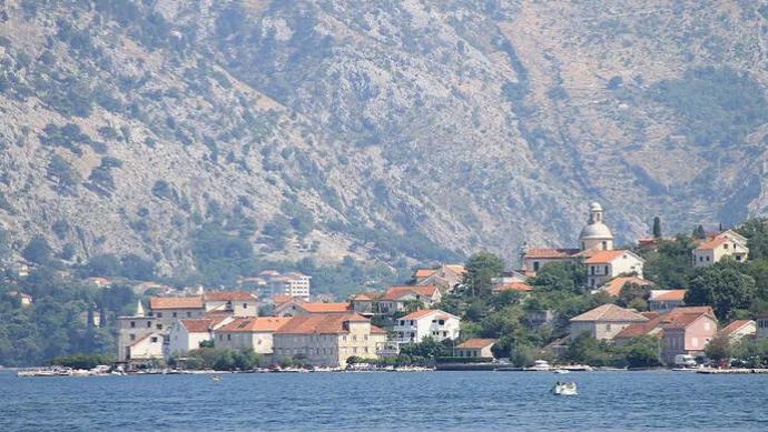 THY’nin 340’ıncı uçuş rotası Karadağ’ın sahil kenti Tivat oldu