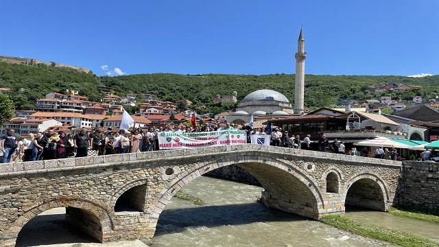 Kosova’da Srebrenitsa soykırımının kurbanları anıldı
