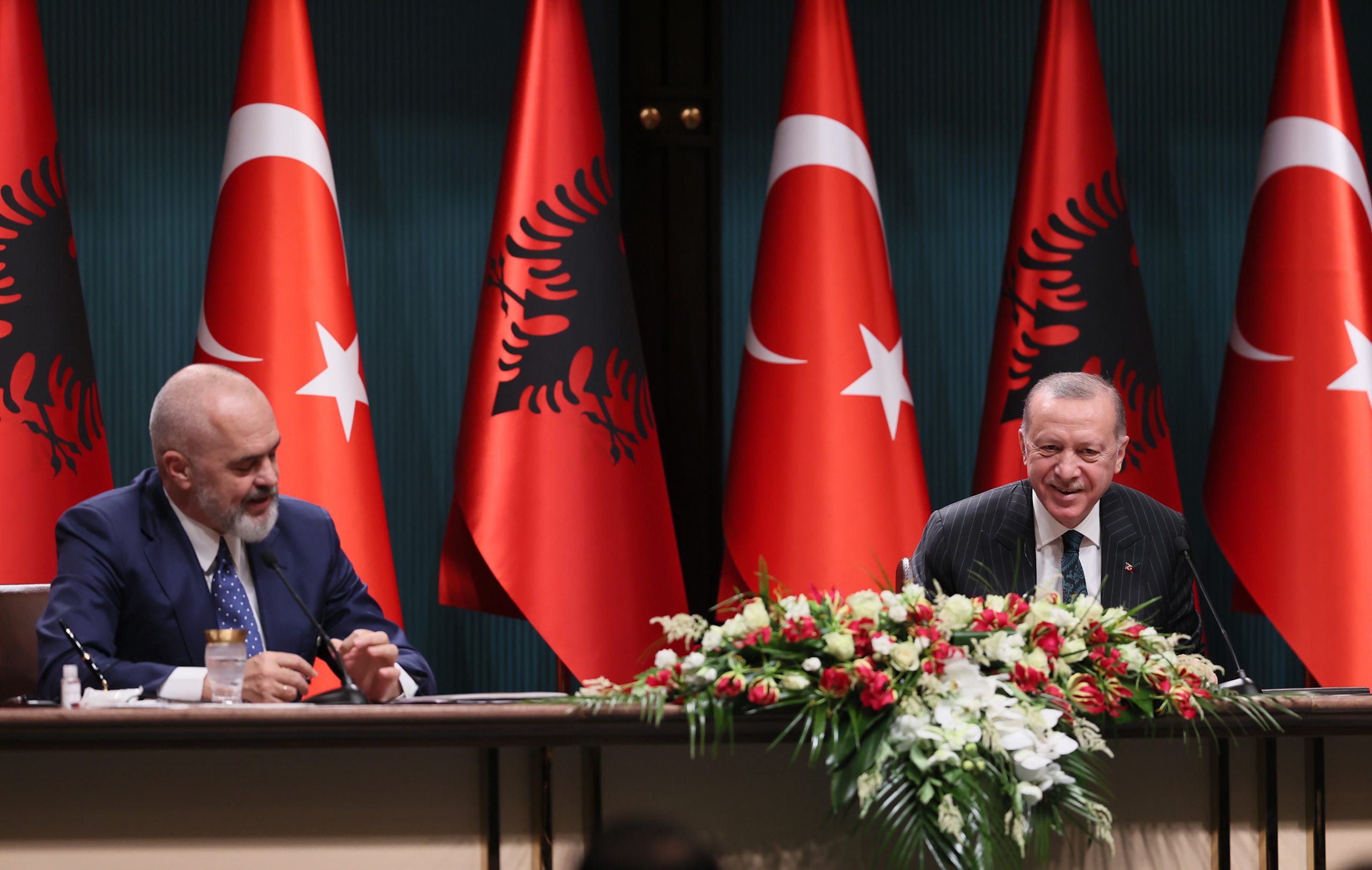 Arnavutluk Başbakanı Rama’dan Türkiye ve Cumhurbaşkanı Erdoğan’a övgü