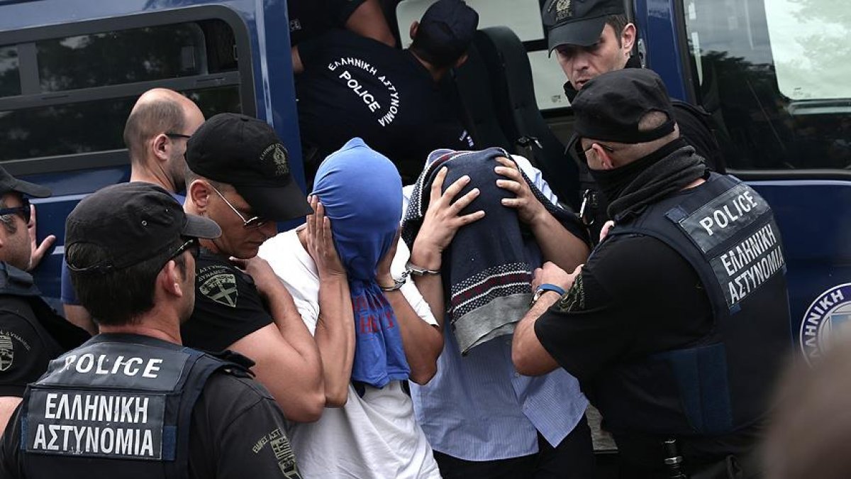 Yunanistan’a kaçan FETÖ’cüler Avrupa’da saklanıyor