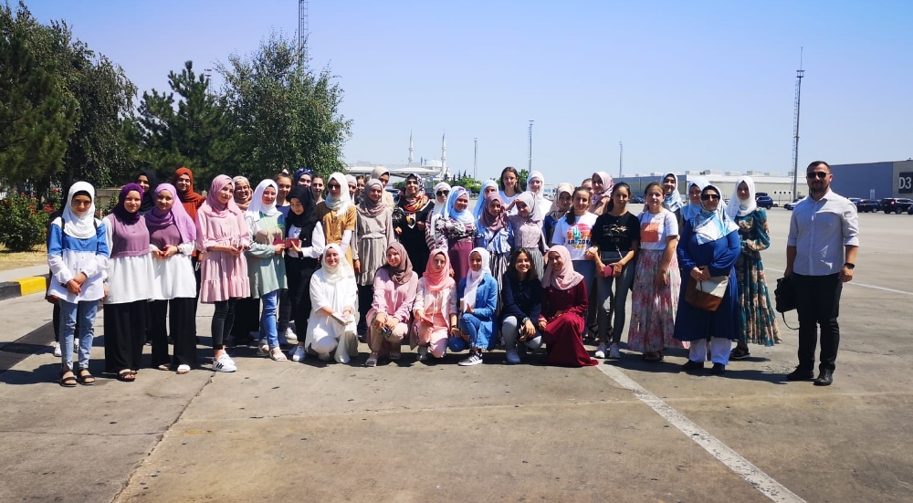Bulgaristan Başmüftülüğü, 46 kız öğrenciyi İstanbul ve İnegöl’de yaz okullarına gönderdi