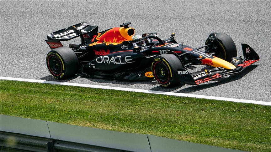 F1 Avusturya Grand Prix’sinde sprint yarışının galibi Verstappen oldu