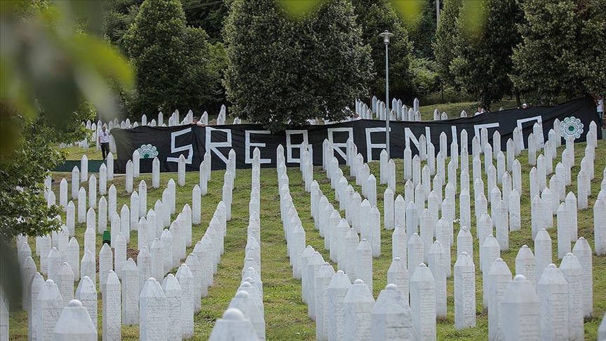 BM’den 27. yılında Srebrenitsa soykırımının kurbanlarıyla dayanışma vurgusu