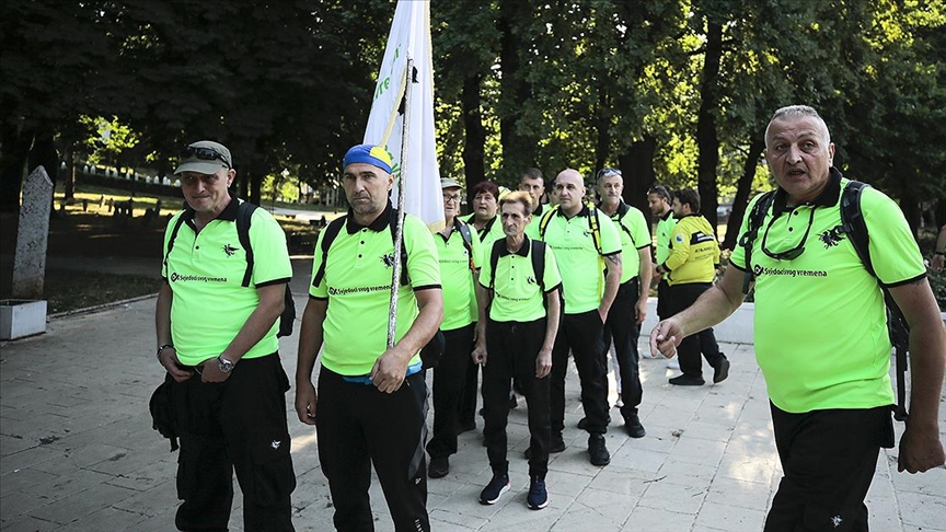 “Barış Yürüyüşü”ne katılacak gönüllüler Saraybosna’dan yola çıktı