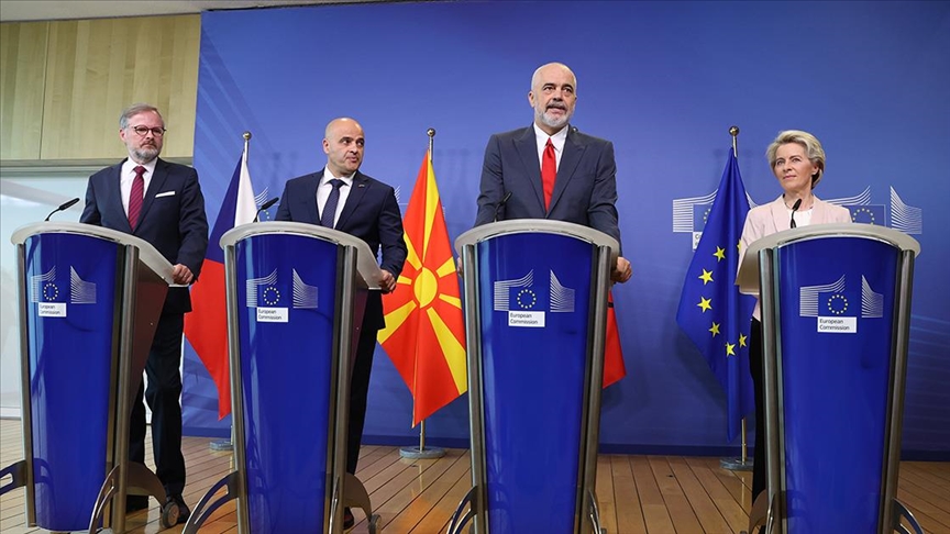 Arnavutluk ve Kuzey Makedonya, AB ile katılım müzakerelerine başladı