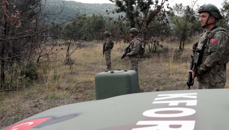 Türk KFOR’undan Kosova’nın doğu kesiminde devriye çalışması￼