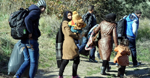 Macaristan Sırbistan sınırında düzensiz göçmenlere şiddet￼