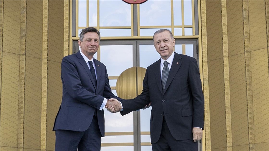 Türkiye Cumhurbaşkanı Erdoğan, Slovenya Cumhurbaşkanı Pahor’u resmi törenle karşıladı